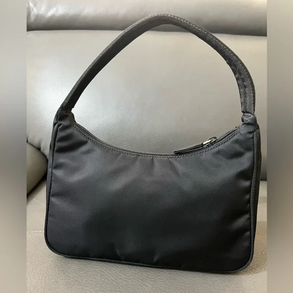 ‼️sold‼️Prada Nylon Vintage Mini Hobo - Picture 3 of 15